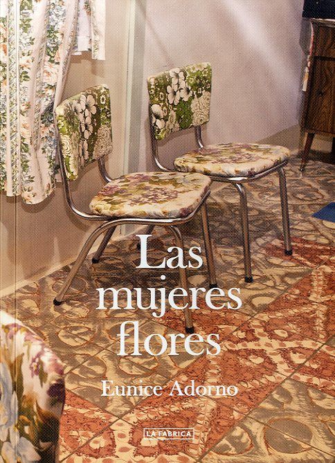 MUJERES FLORES