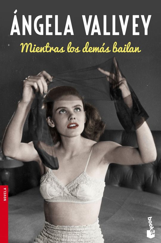 MIENTRAS LOS DEM�S BAILAN