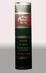 EL CACIQUE ; LAS HOGUERAS ; EQUIPAJE DE AMOR POR LA TIERRA ; A TIENTAS Y A CIEGA