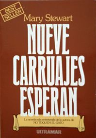 NUEVE CARRUAJES ESPERAN